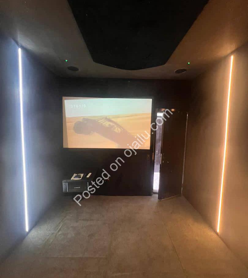 5-Bed Duplex with Rooftop Pool & Private Cinema