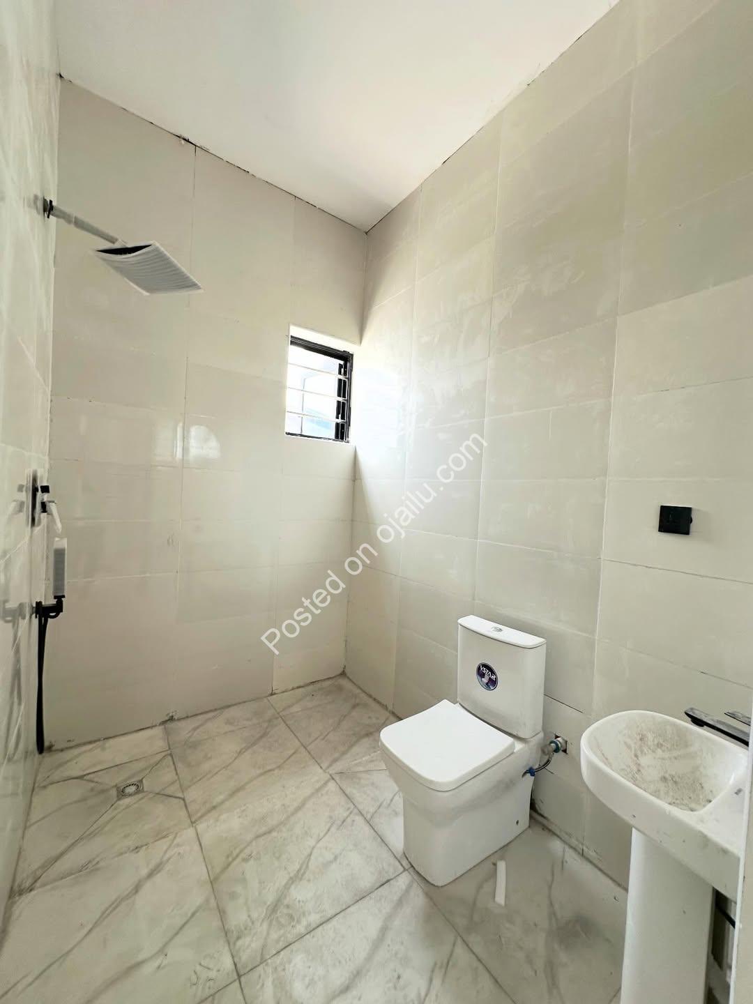 Spacious 3BR Sangotedo Gem with Balcony & Parking