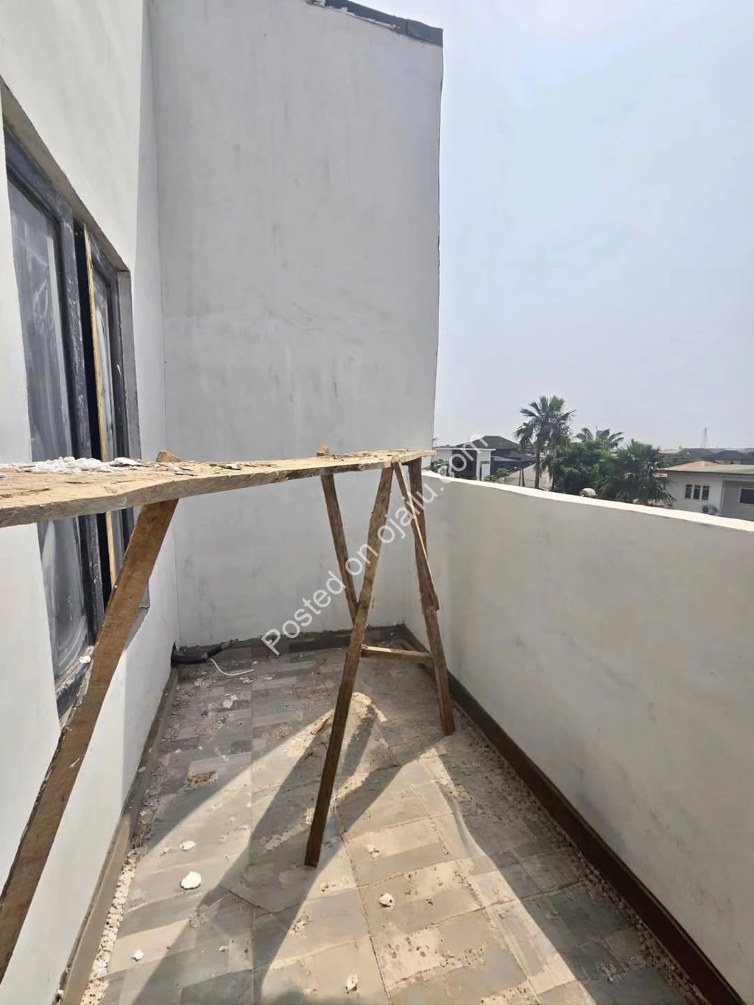 Elegant 4-Bedroom Haven in Anthony’s Secure Estate