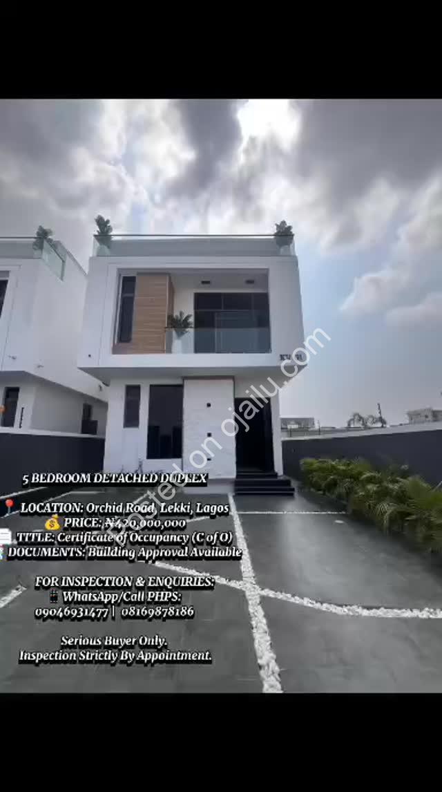 Lekki’s Ultimate Estate Gem: 5-Bed Duplex with Pool