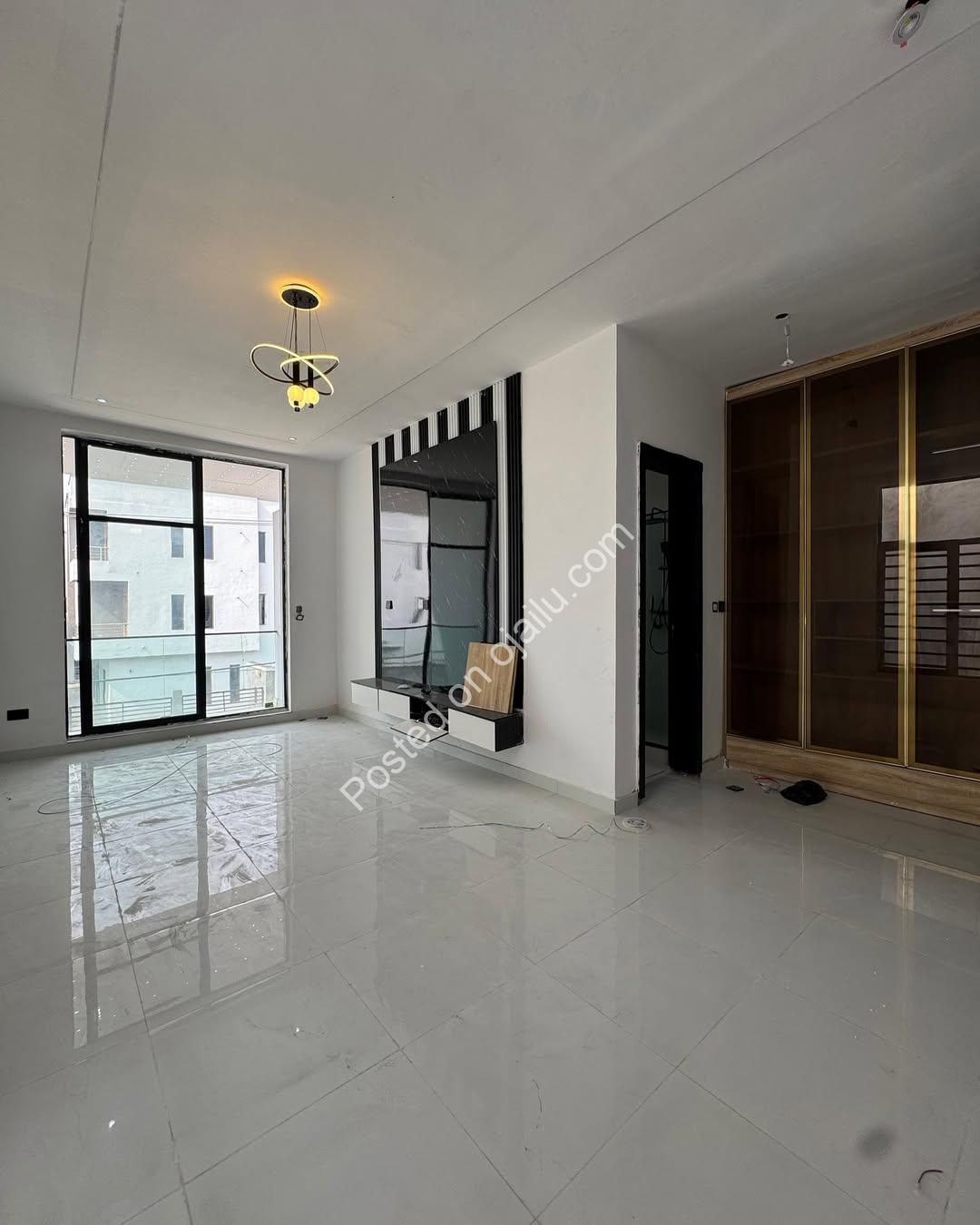 Exquisite 4-Bed Duplex with BQ in Secure Lekki Estate