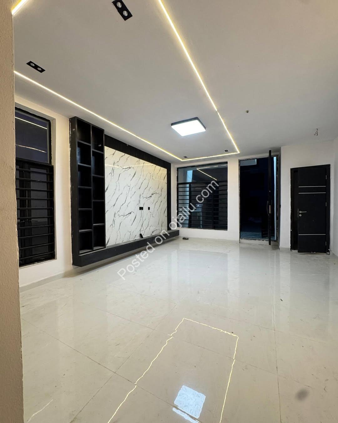 Exquisite 4-Bed Duplex with BQ in Secure Lekki Estate