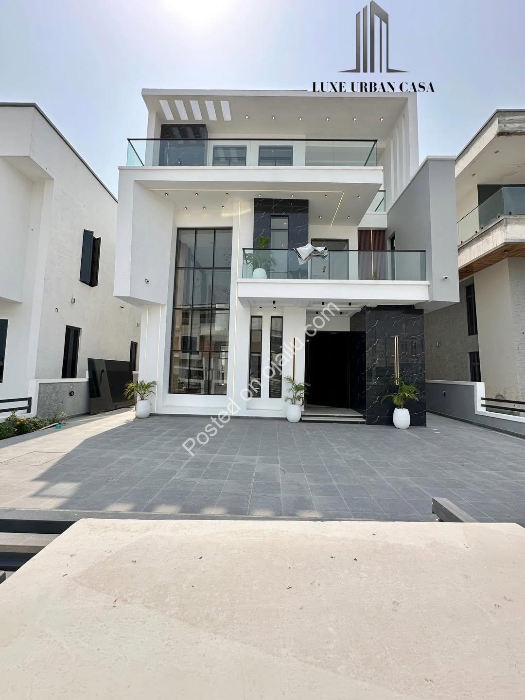 Opulent 5-Bed Lekki Estate with Private Cinema & Pool