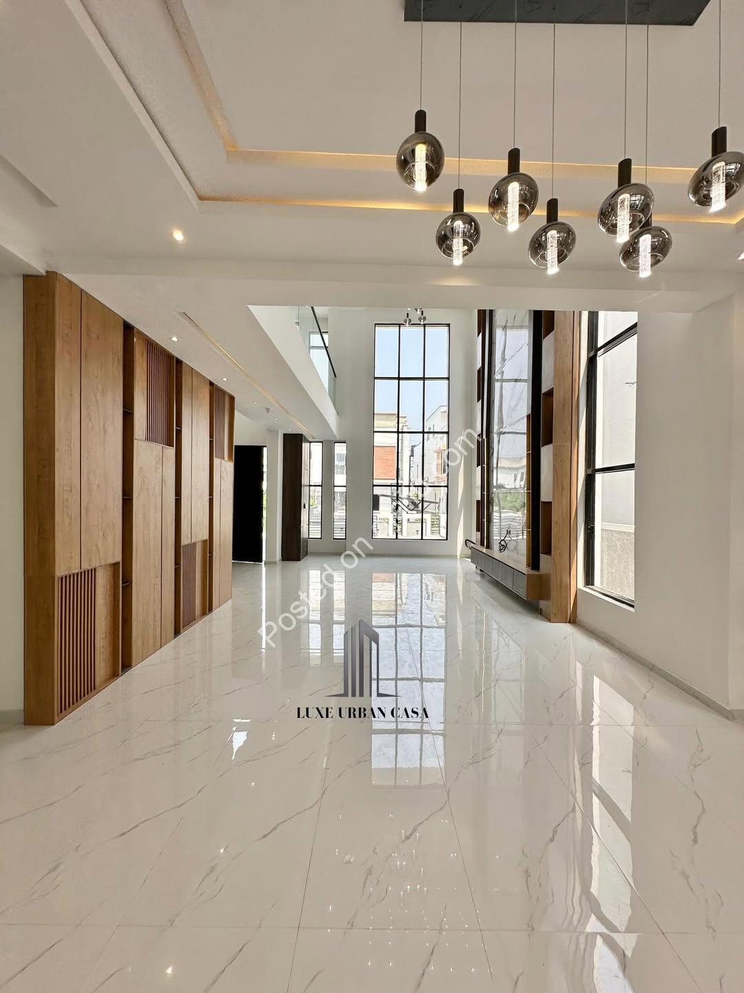 Opulent 5-Bed Lekki Estate with Private Cinema & Pool