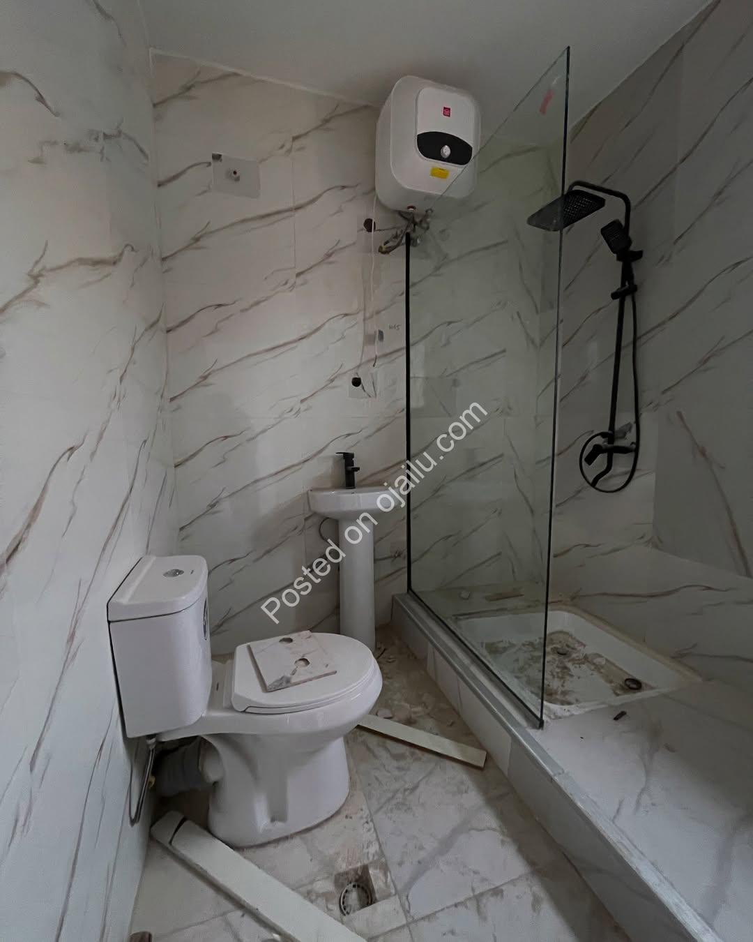 5-Bedroom Lekki Gem: Spacious Luxury Duplex with Premium Finishes