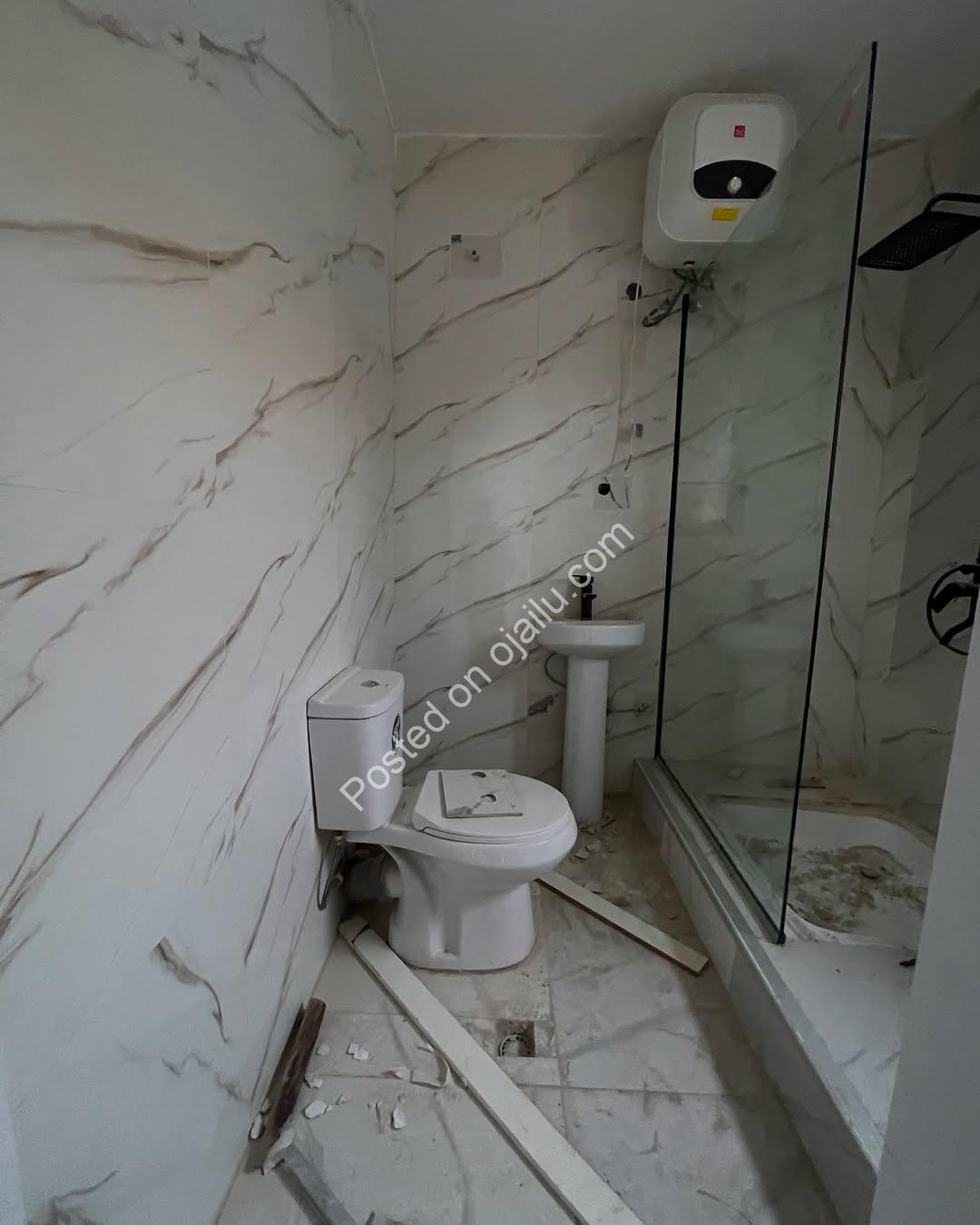 5-Bedroom Lekki Gem: Spacious Luxury Duplex with Premium Finishes