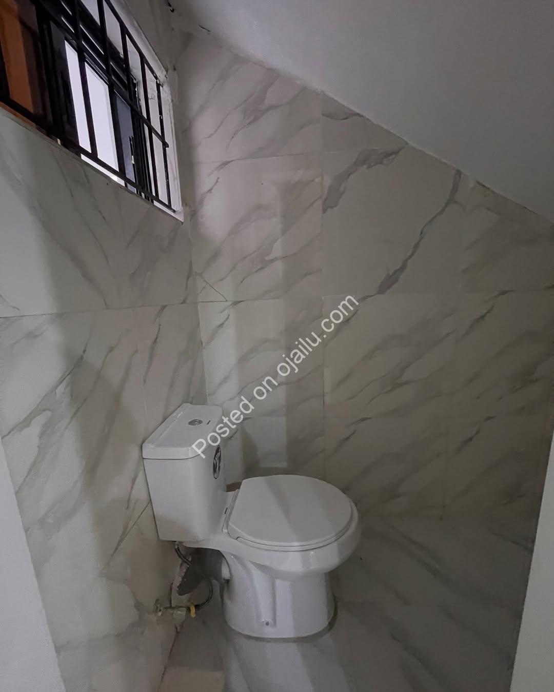 5-Bedroom Lekki Gem: Spacious Luxury Duplex with Premium Finishes