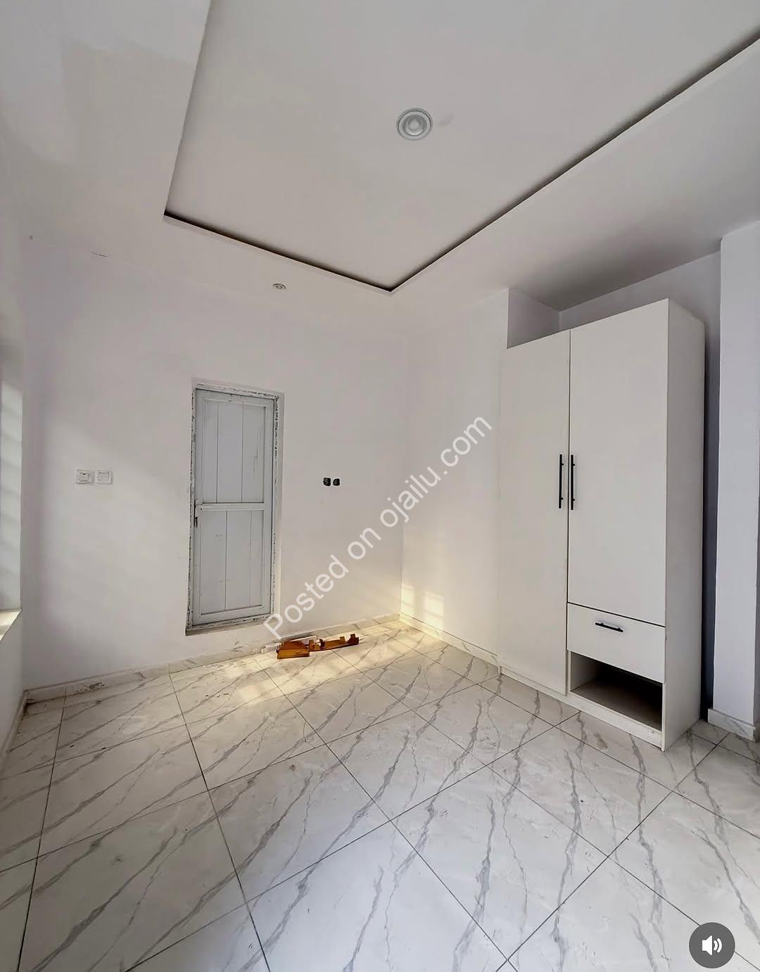 Lekki’s Premier 1-Bedroom Haven: Modern Living Awaits