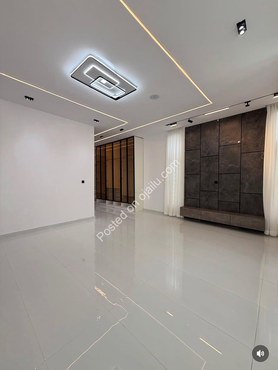 Lekki’s Ultimate 5-Bedroom Smart Estate Masterpiece