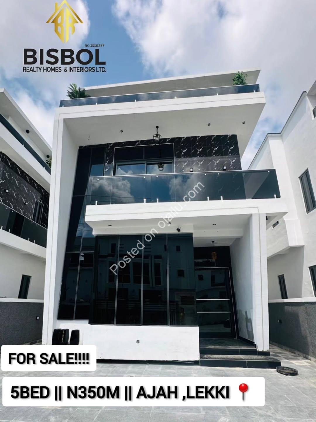 Move-In Ready 5BR Duplex in Gated Lekki Estate