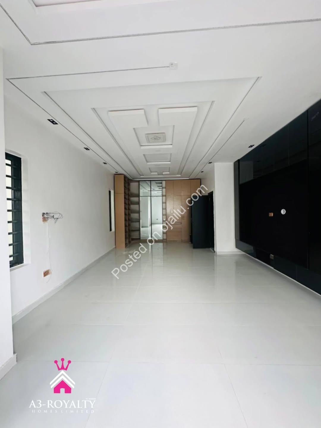 Luxury 5-Bed Duplex with Pool in Gated Ajah Estate