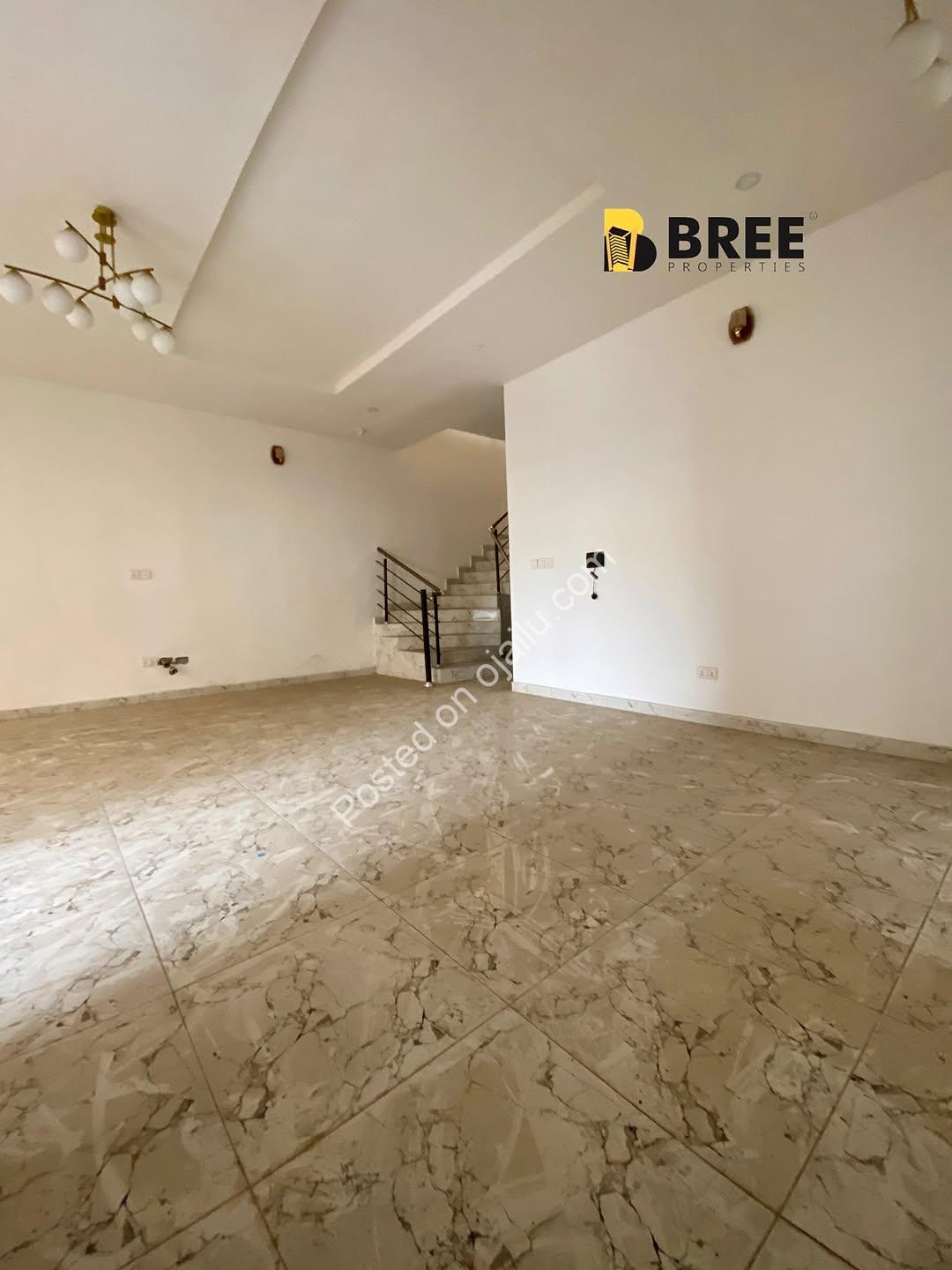 Lekki’s Smart 4-Bedroom Haven with BQ