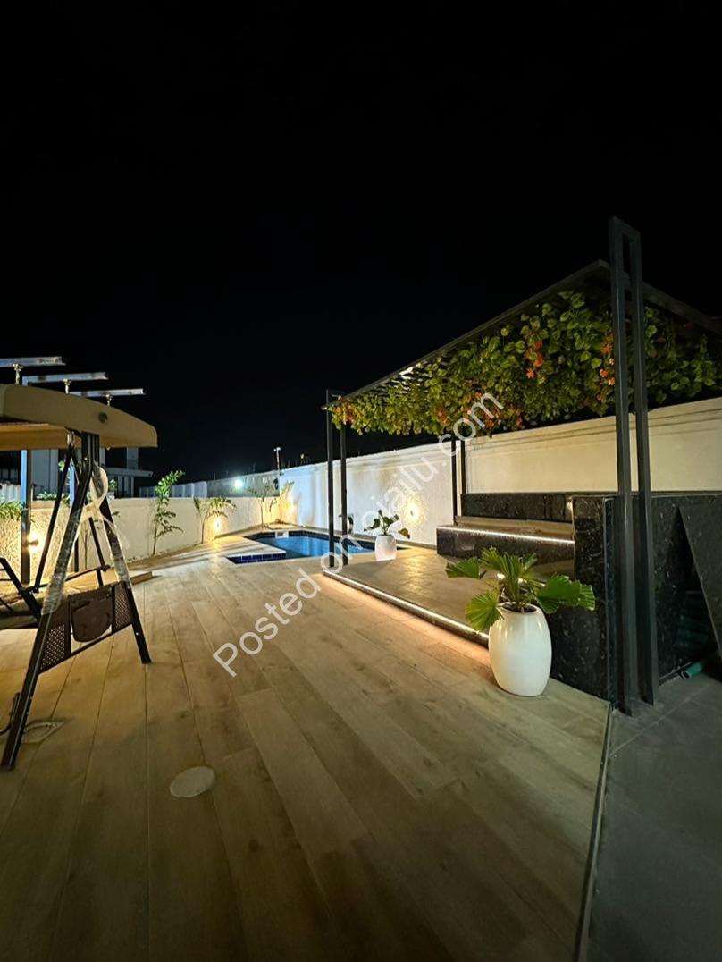 Elegant Family Sanctuary in Chevron with Pool & Gym