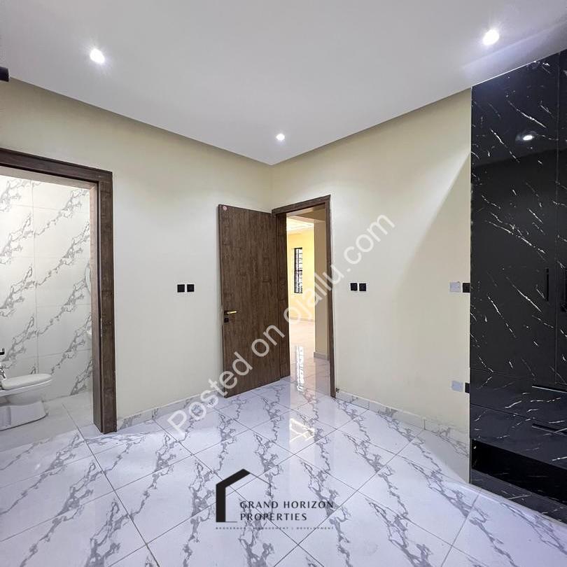 Lekki’s Finest: 2-Bedroom Elegance with BQ