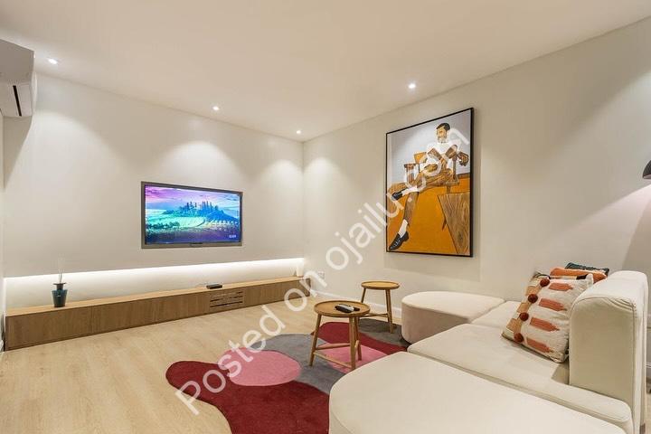 Luxury 2-Bed with Gym & 24/7 Power in Lekki