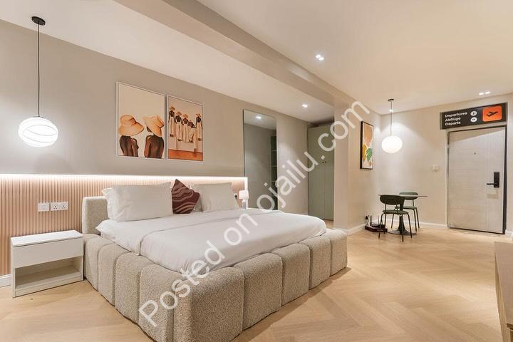 Studio Bliss: Power, Gym & 24/7 Luxury