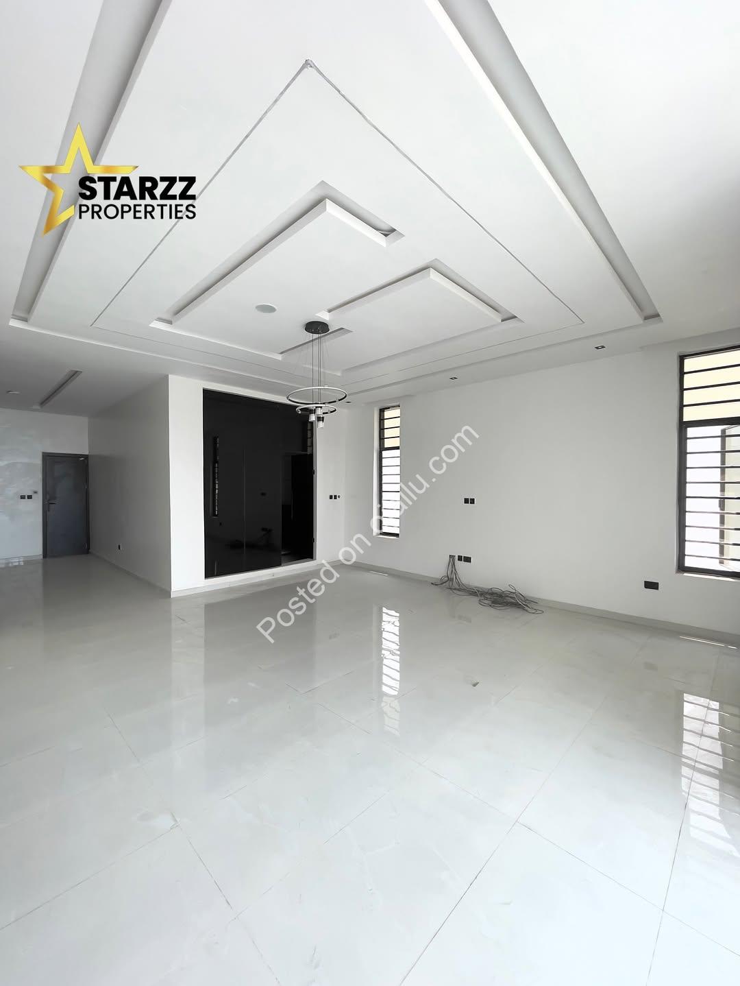 Sleek 5-Bedroom Oasis with Pool in Sangotedo