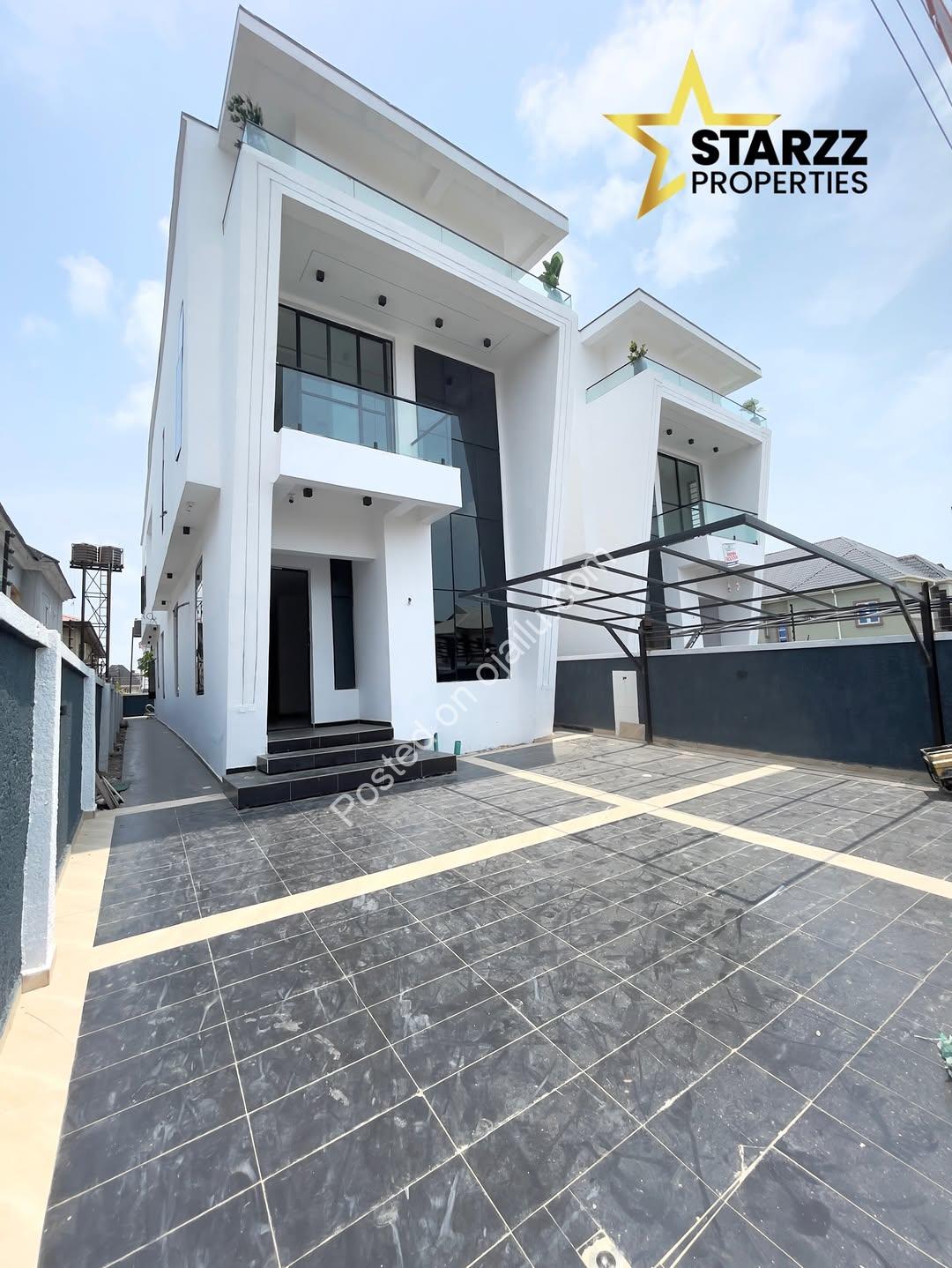 Sleek 5-Bedroom Oasis with Pool in Sangotedo