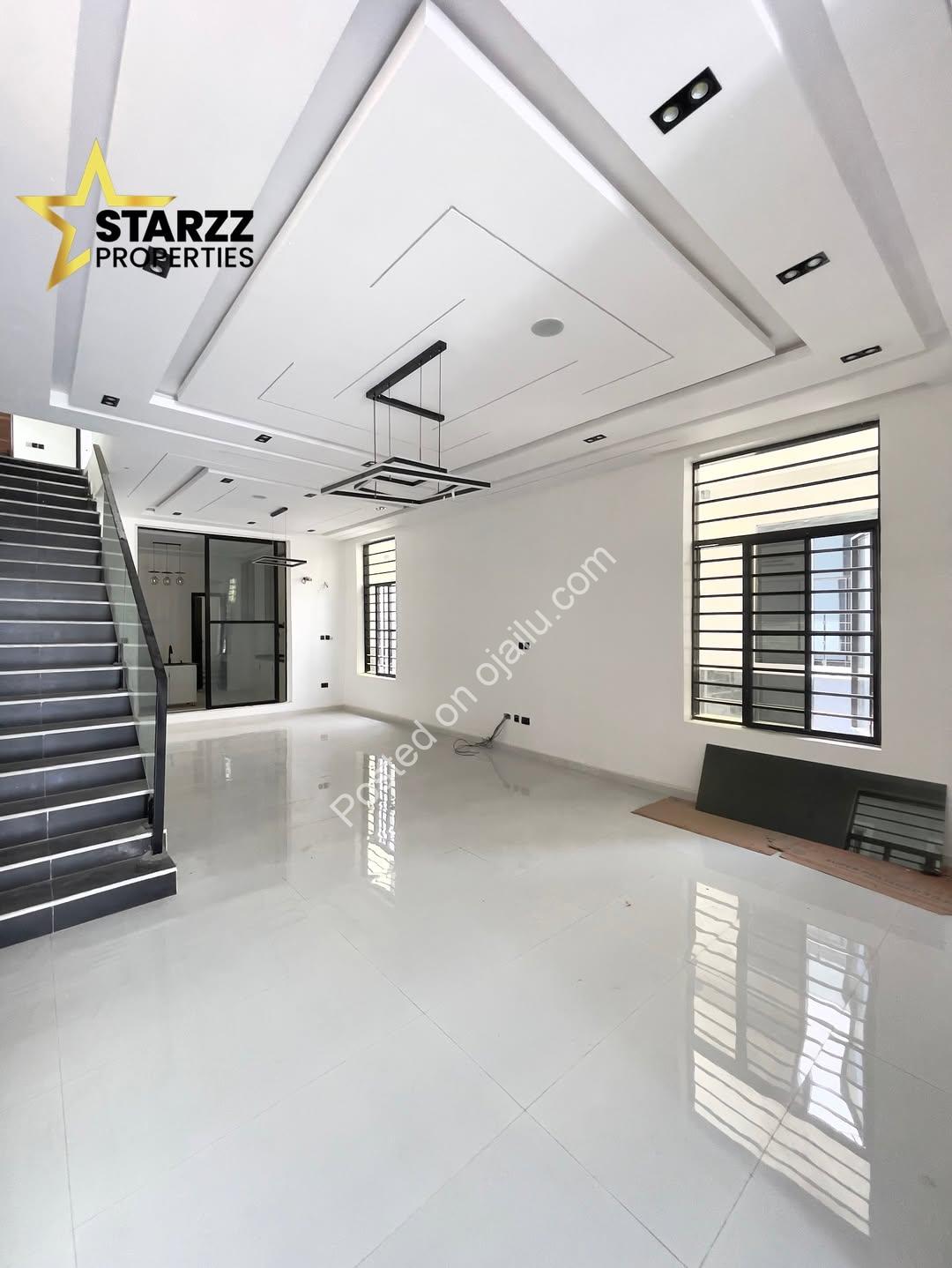 Sleek 5-Bedroom Oasis with Pool in Sangotedo