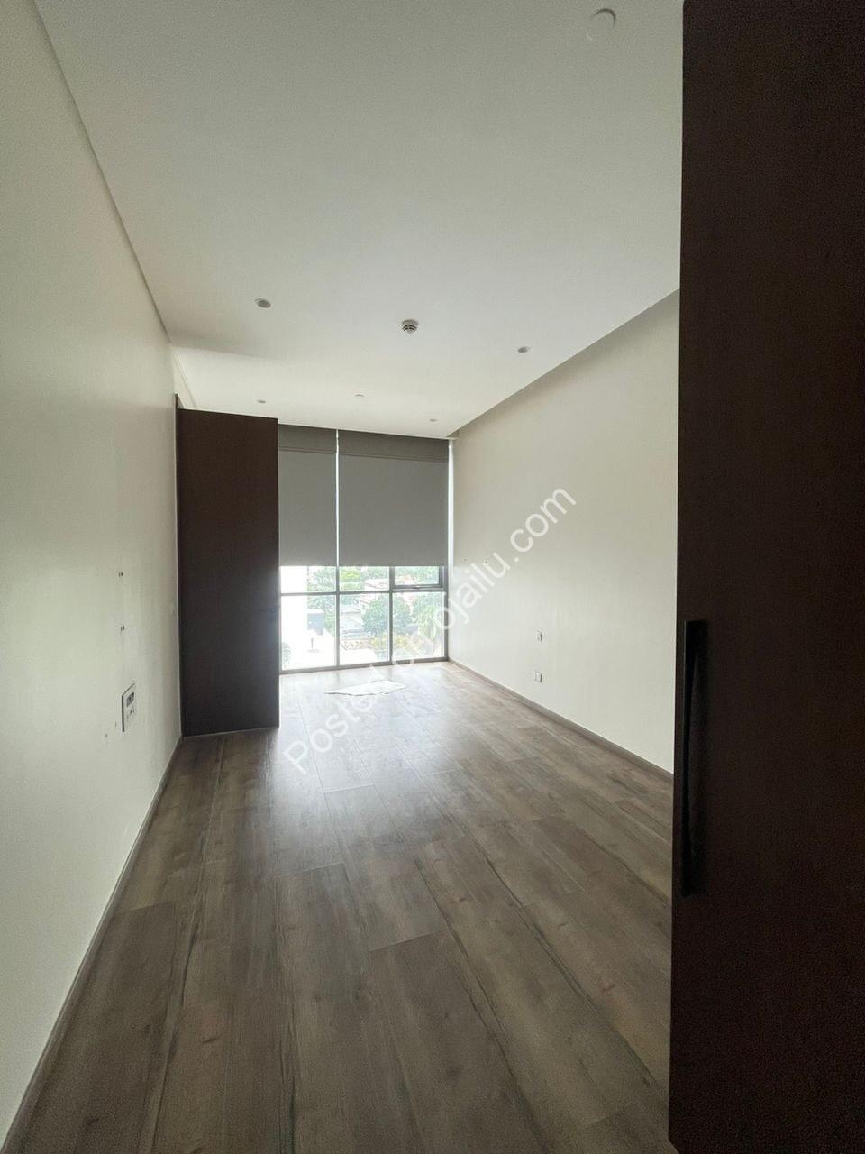 Bourdillon’s 21st-Floor Sky Palace Awaits