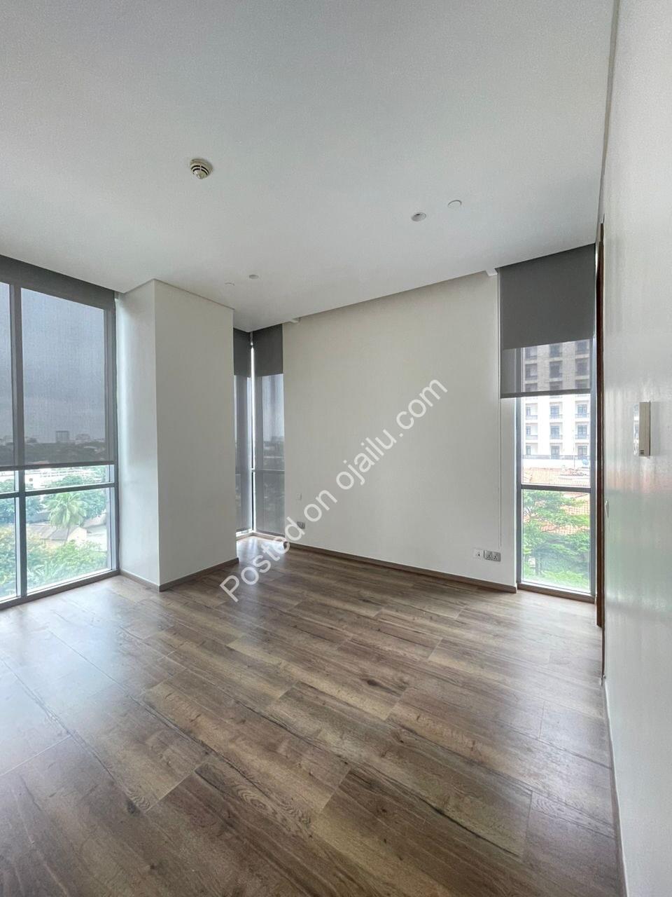 Bourdillon’s 21st-Floor Sky Palace Awaits