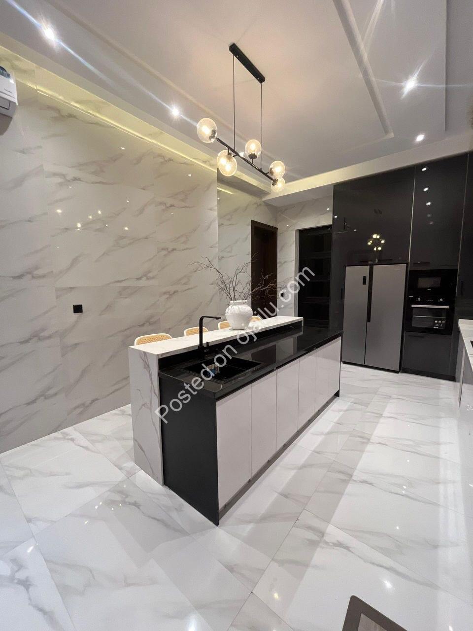 Luxury 5-Bed Duplex with Pool in Lekki