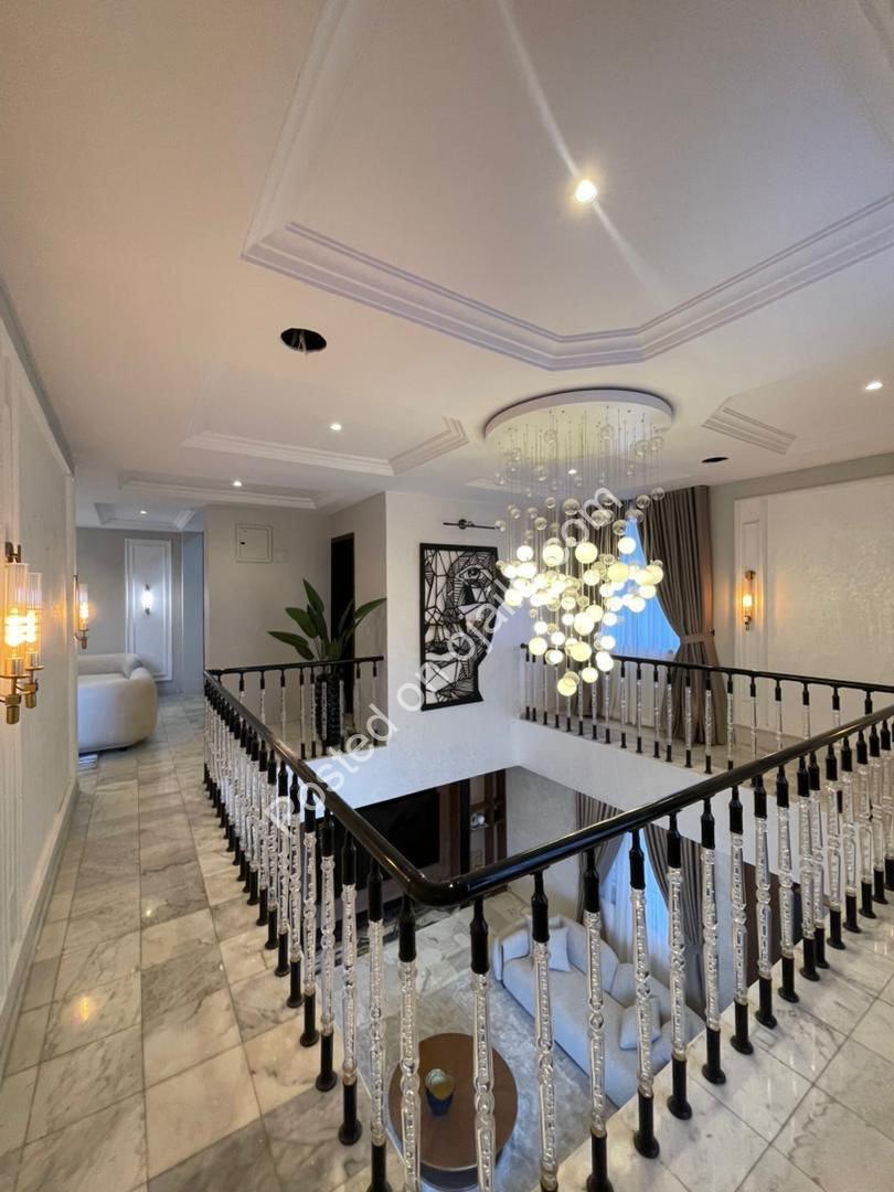 Banana Island 5BR Palace with Pool & Cinema