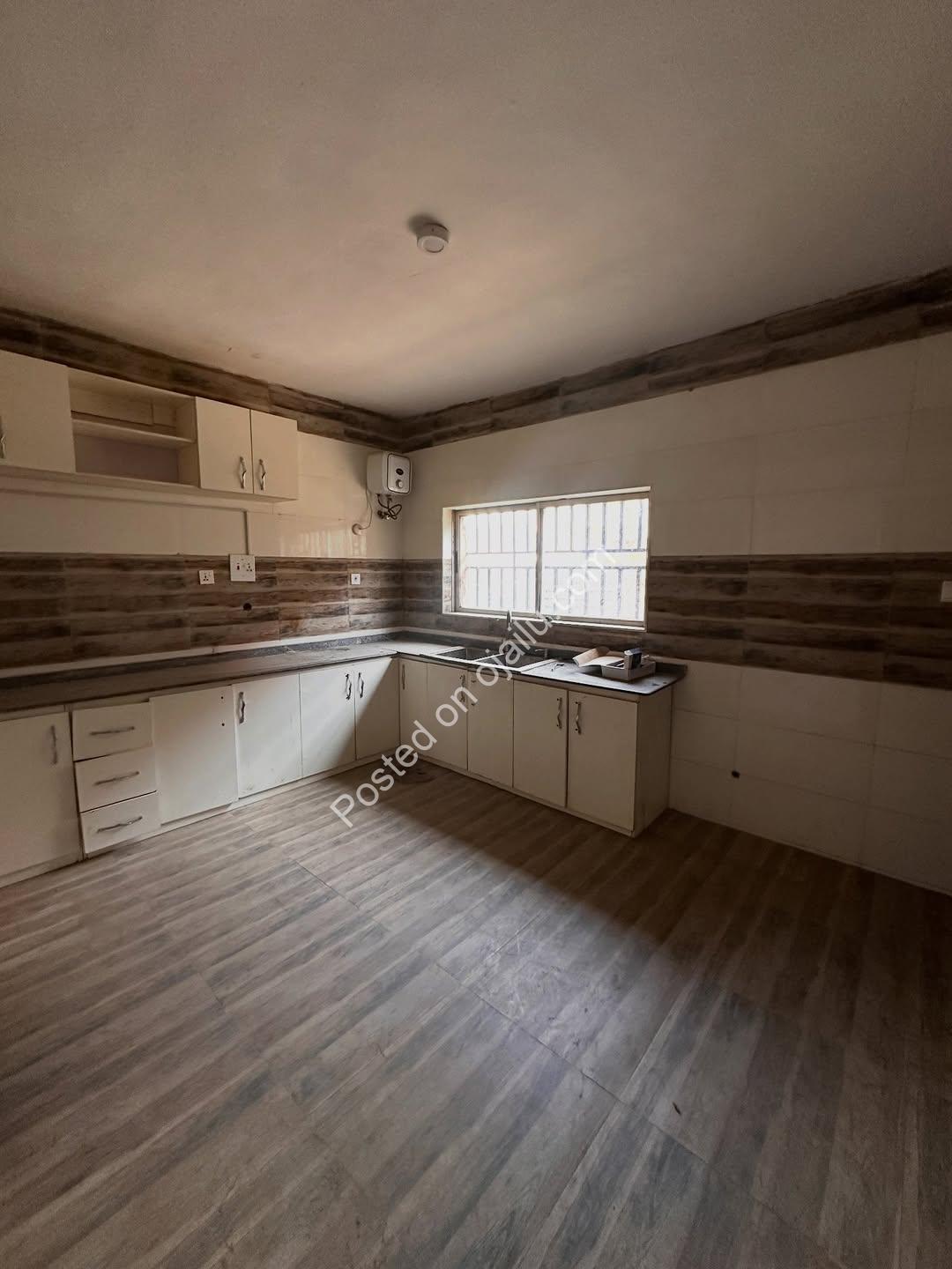 Spacious Ground-Floor Gem in Gwarinpa