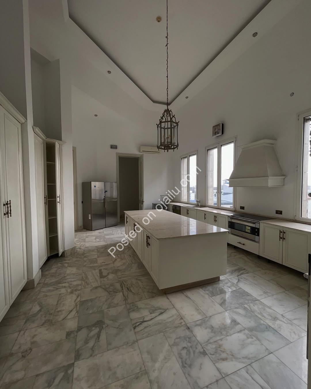 Ikoyi’s Ultimate Penthouse: 5BR with Pool & Serenity