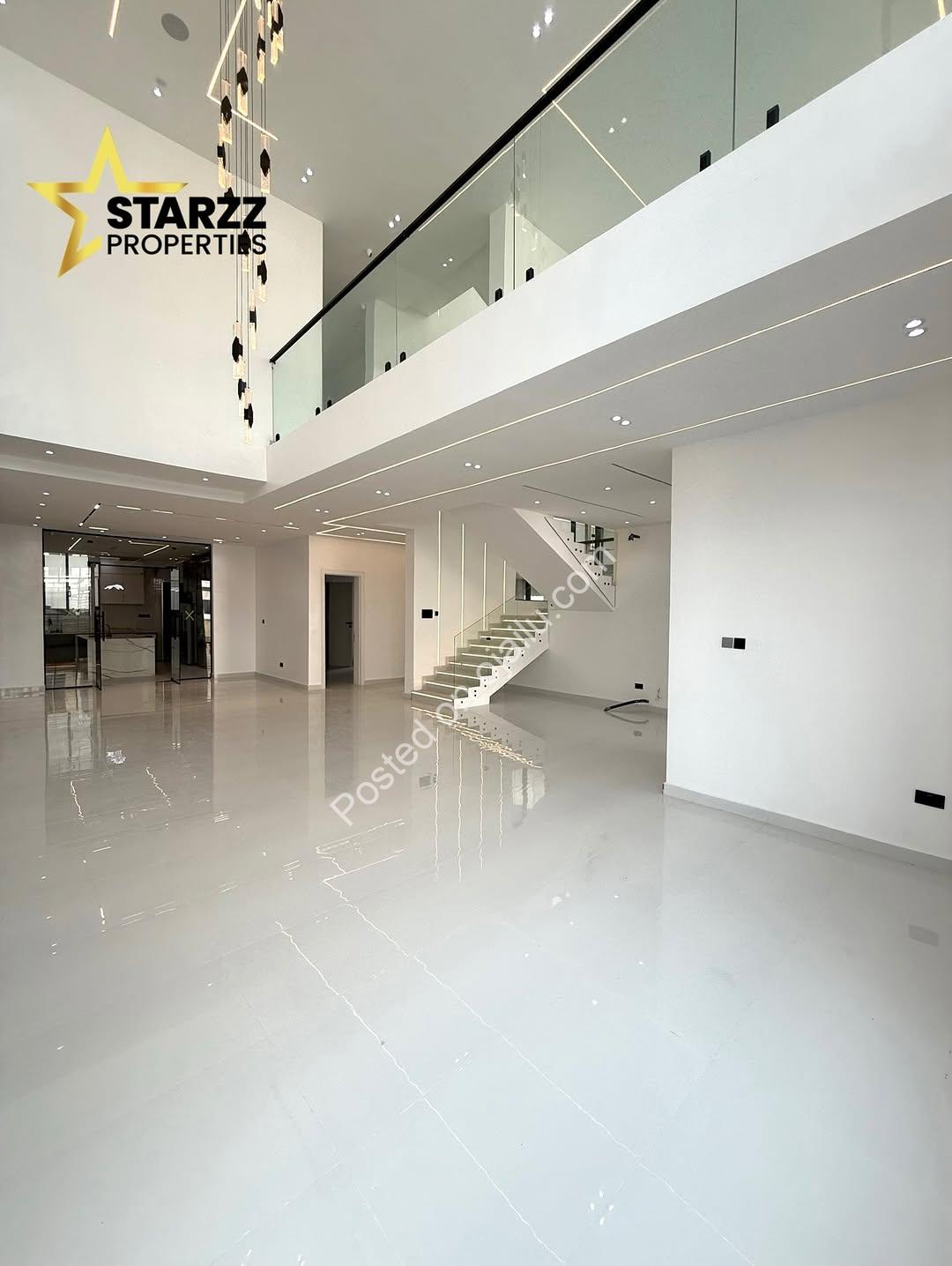 Dream Home: 5BR with Cinema, Pool & Rooftop Escape