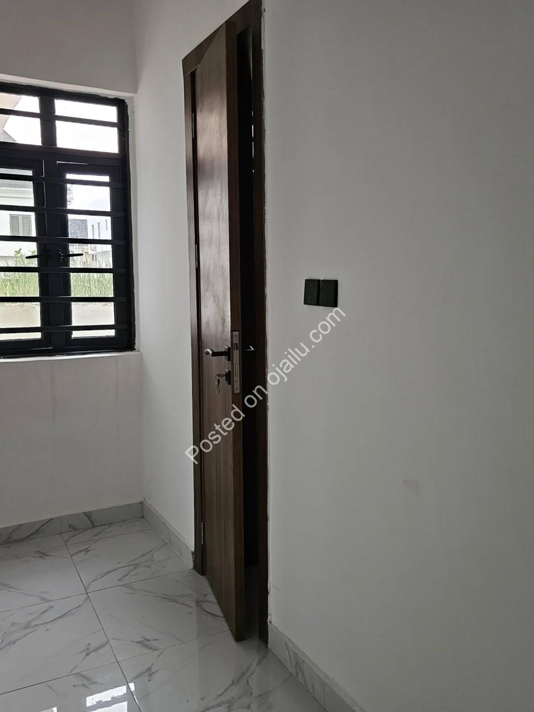 Final Lekki Luxury: 3 Units Left!