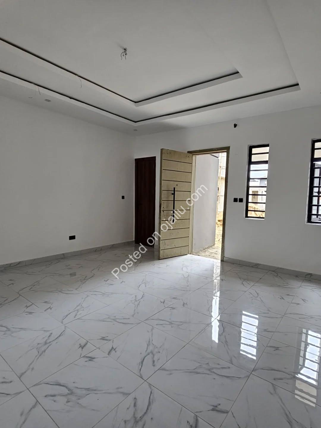 Final Lekki Luxury: 3 Units Left!