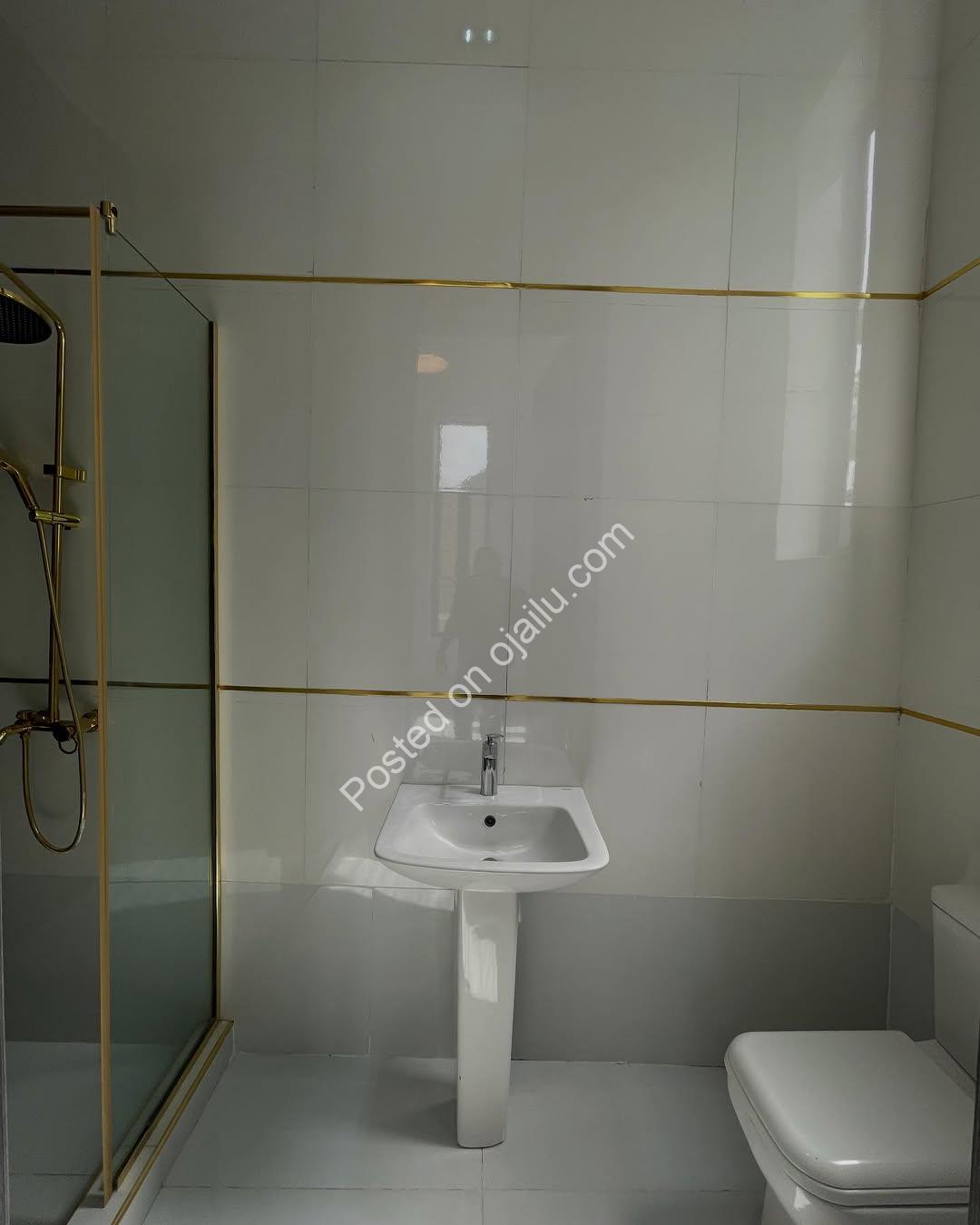 Opulent 5-Bed Duplex with BQ in Secure Lekki Estate