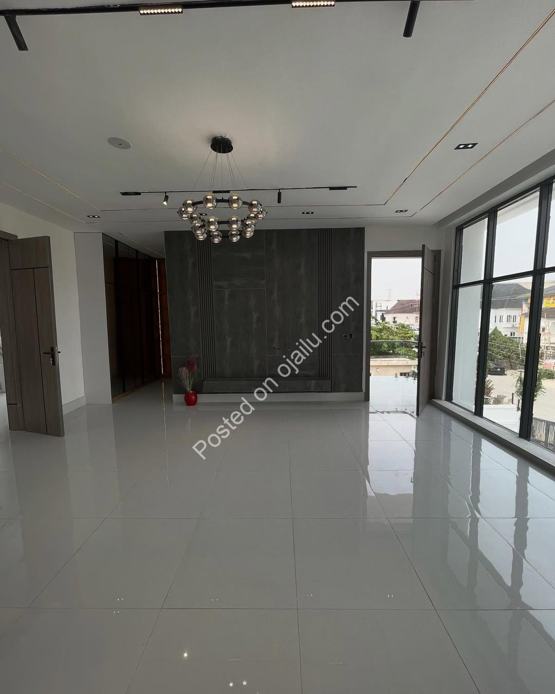 Opulent 5-Bed Duplex with BQ in Secure Lekki Estate