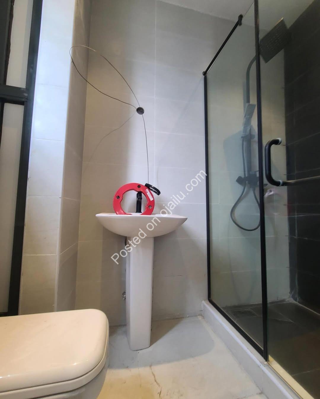 Sleek Agungi Gem with Pool & Gym