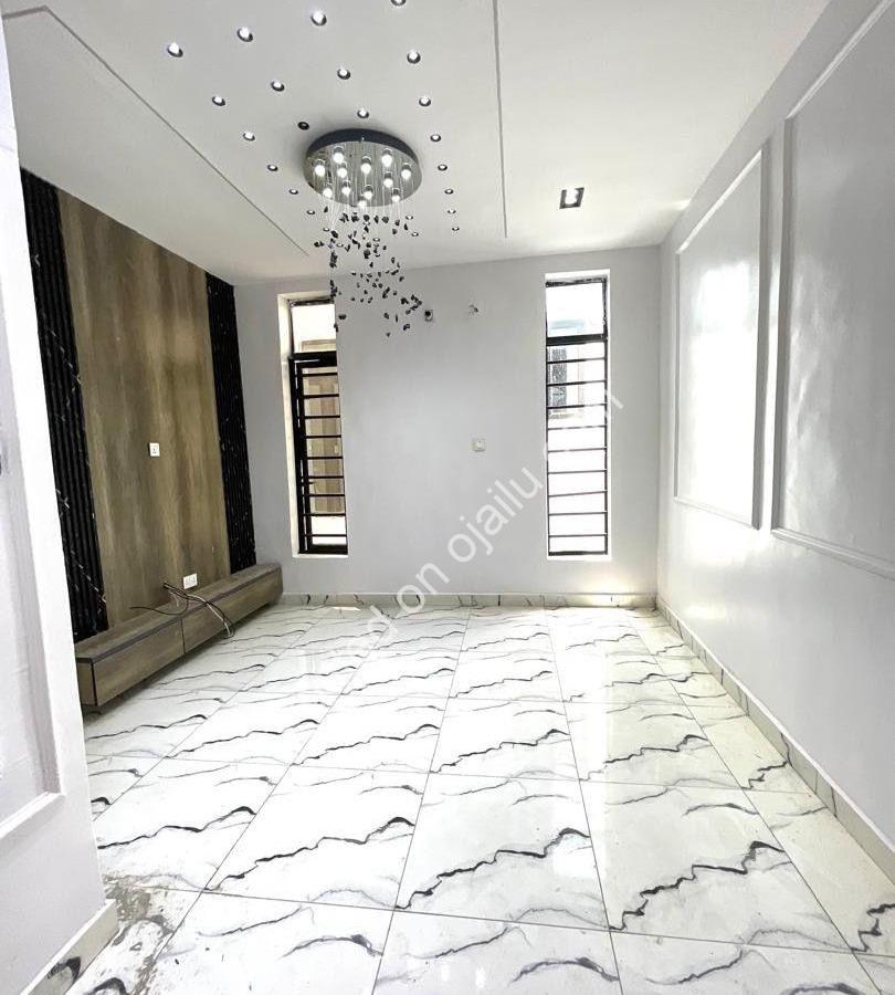 ‍♂️ Brand New 4-Bed Duplex in Gated Lekki Estate