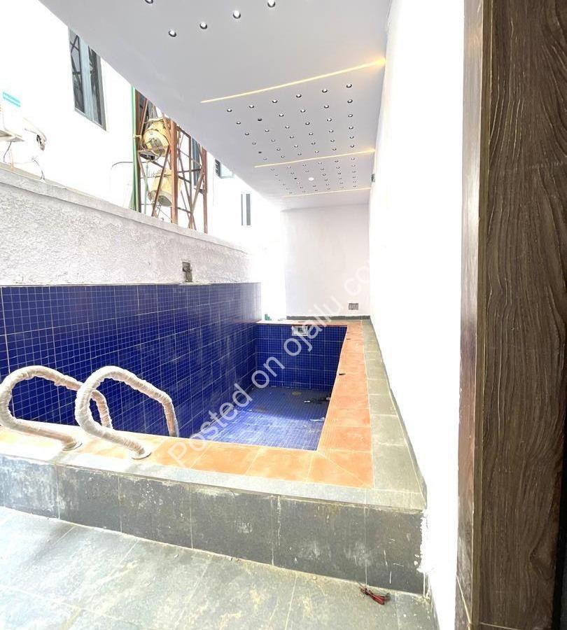 ‍♂️ Brand New 4-Bed Duplex in Gated Lekki Estate