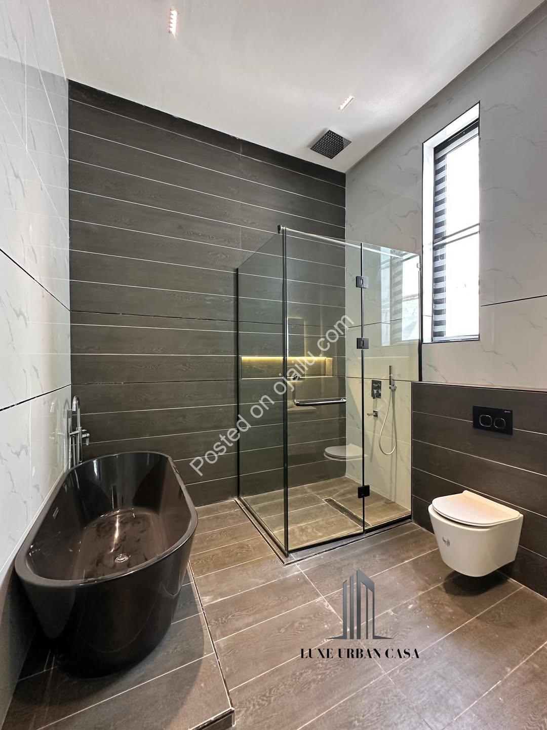 Lekki’s Ultimate 5-Bedroom Estate with Private Cinema & Rooftop