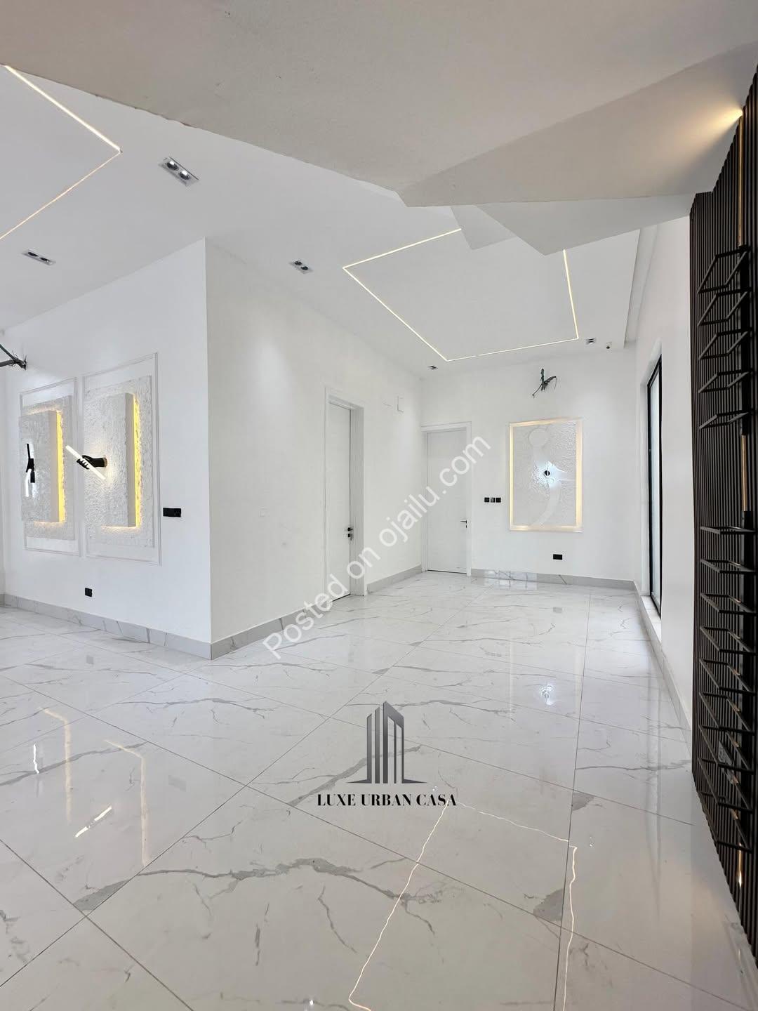 Lekki’s Ultimate 5-Bedroom Estate with Private Cinema & Rooftop