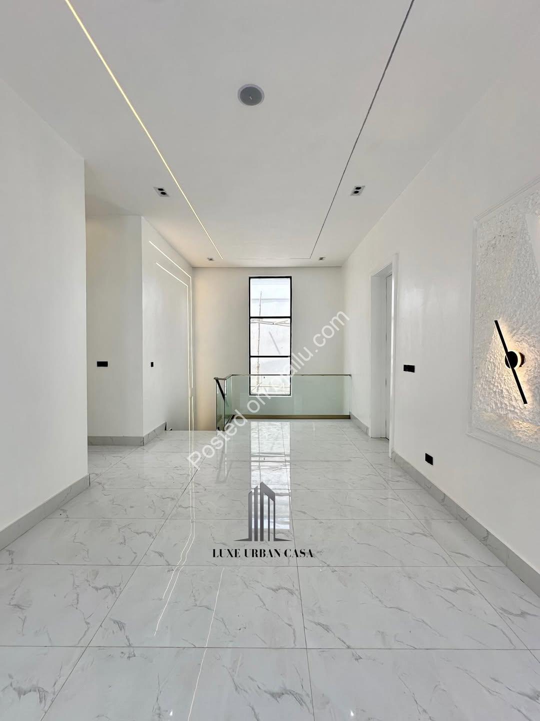 Lekki’s Ultimate 5-Bedroom Estate with Private Cinema & Rooftop