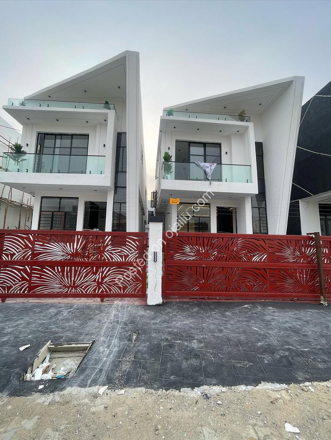 Sleek 4-Bed Duplex with Resort-Style Pool in Lekki