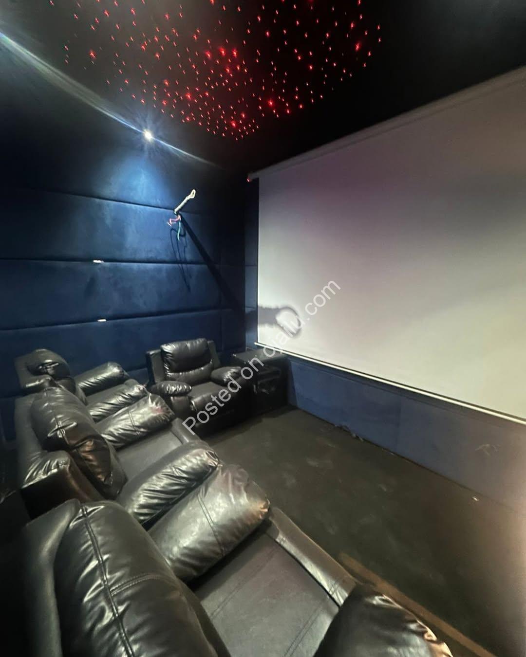 Your Dream Estate: 5-Bed Duplex with Pool & Penthouse in Ikate