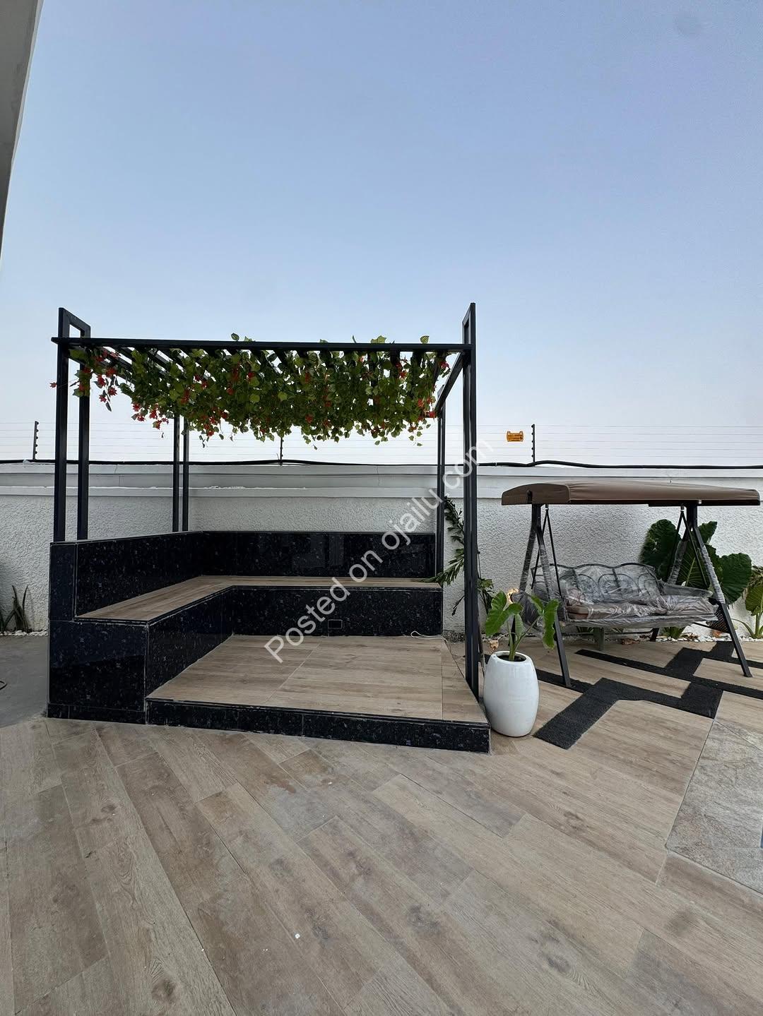 Exquisite 6-Bed Estate with Private Pool & Cinema in Lekki