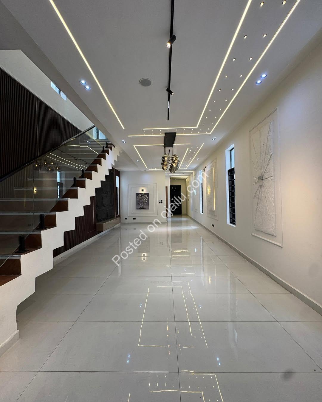 Lekki’s Ultimate 5-Bedroom Estate with Resort-Style Pool