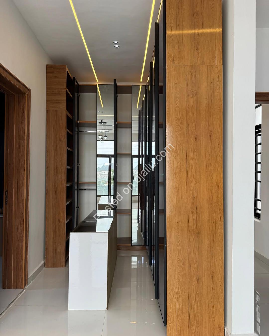 Lekki’s Ultimate 5-Bedroom Estate with Resort-Style Pool