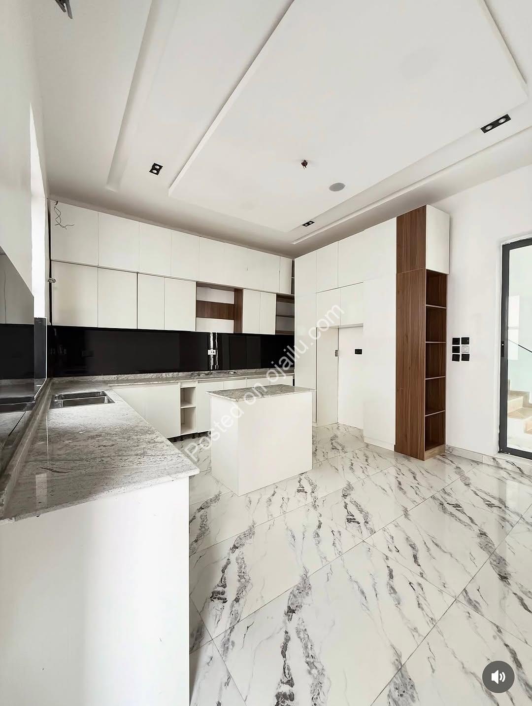 5-Bedroom Masterpiece in Lekki’s Premier Estate