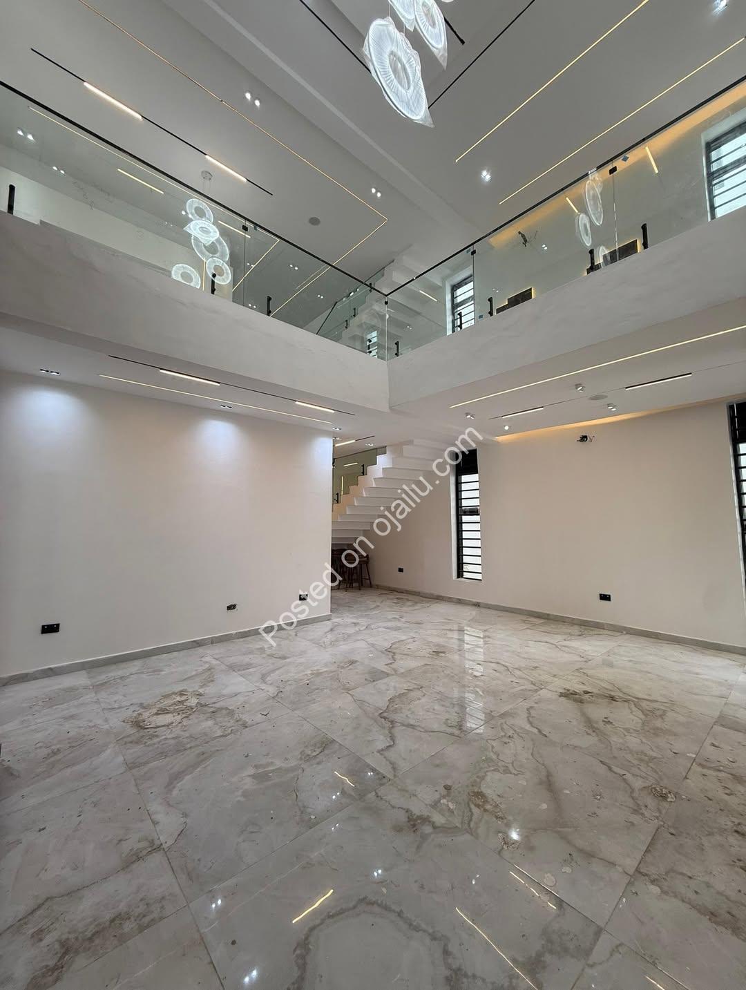 Lekki’s Ultimate 5-Bedroom Estate Oasis with Pool & Gym