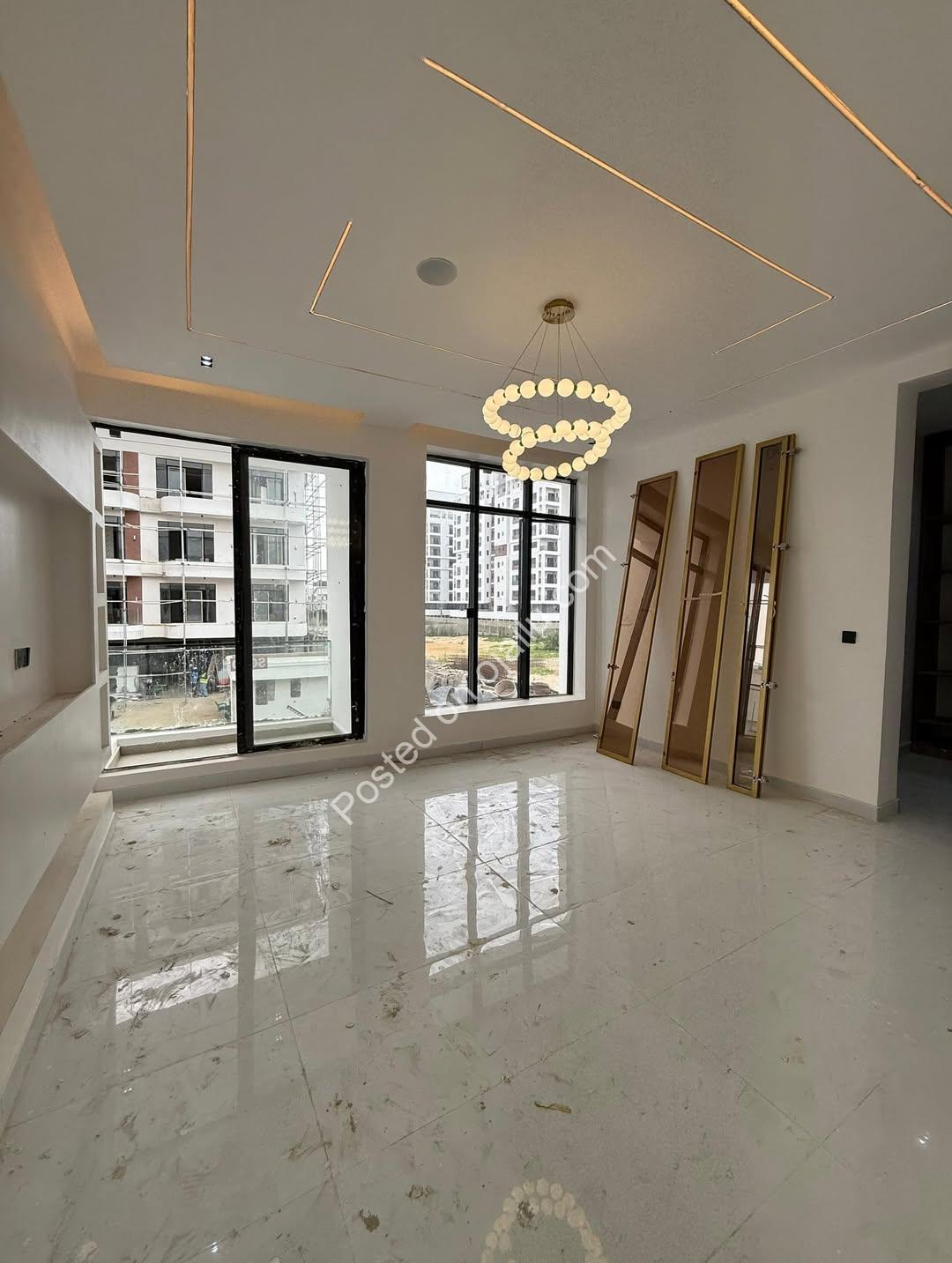 Lekki’s Ultimate 5-Bedroom Estate Oasis with Pool & Gym