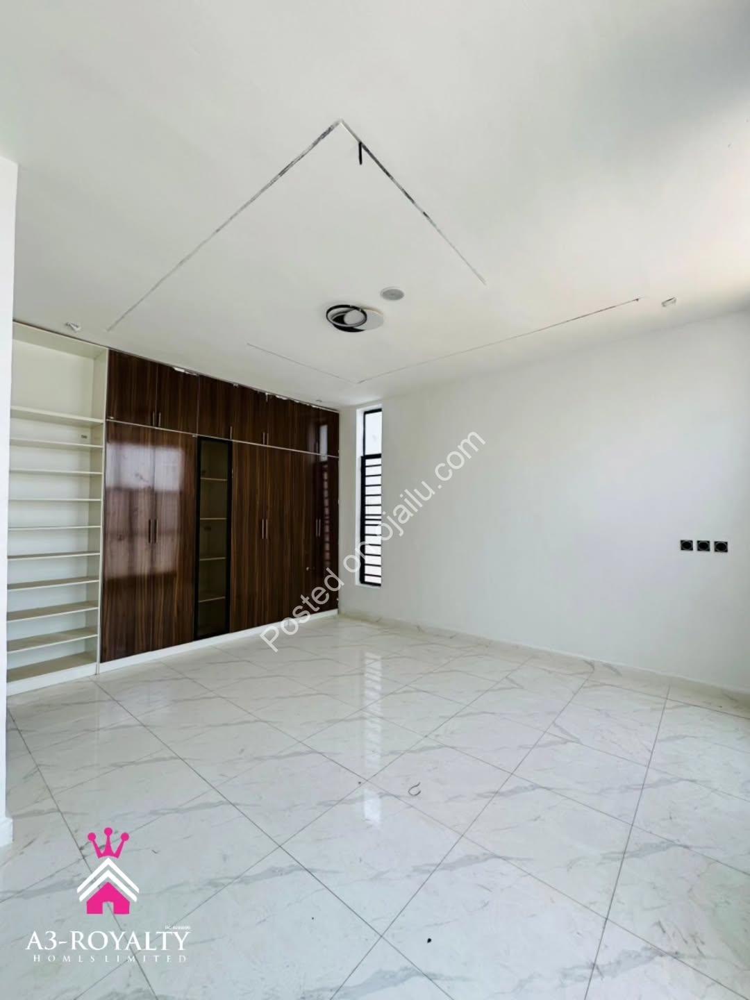 Move-In Ready 4BR Duplex in Gated Lekki Estate