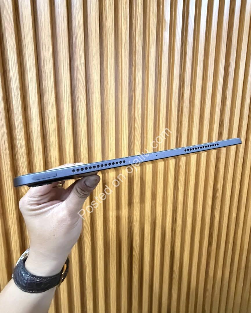 M4 iPad Pro 11″ 256GB: 98.5% New, 96% Battery